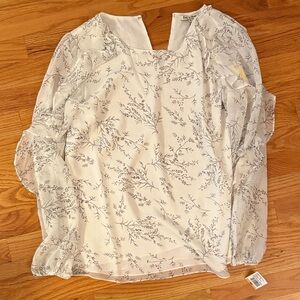 Emma & Olivia Print Women's Top- small nwt